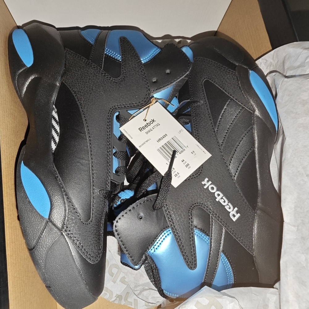 men's Reebok Shaq Attaq sneakers in the Core Black/Azure/Footwear White colorway - Picture 3 of 14